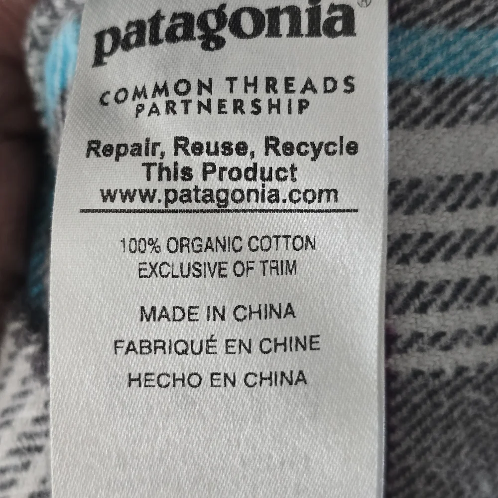 Patagonia Plaid Long Sleeve Button down Shirt  Size 10 - Picture 4 of 5